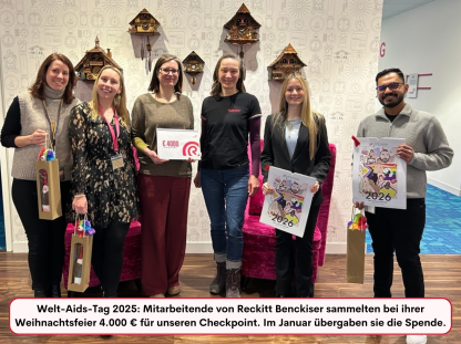 Welt-Aids-Tag 2025: Mitarbeitende von Reckitt Benckiser sammelten bei ihrer Weihnachtsfeier 4.000 &euro; f&uuml;r unseren Checkpoint. Im Januar &uuml;bergaben sie die Spende.